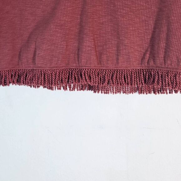 Very J Pink Ribbed Knit Crop Top Size Medium Dusty Pink Crop Top with Fringe - Picture 2 of 9